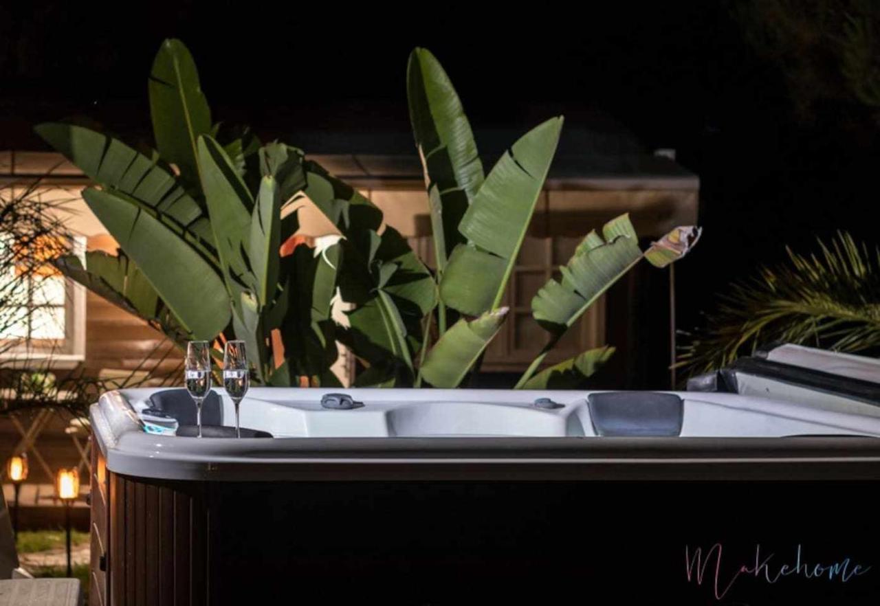 Bungalow Espectacular Garaje Piscina Y Jacuzzi Aljaraque Exteriör bild